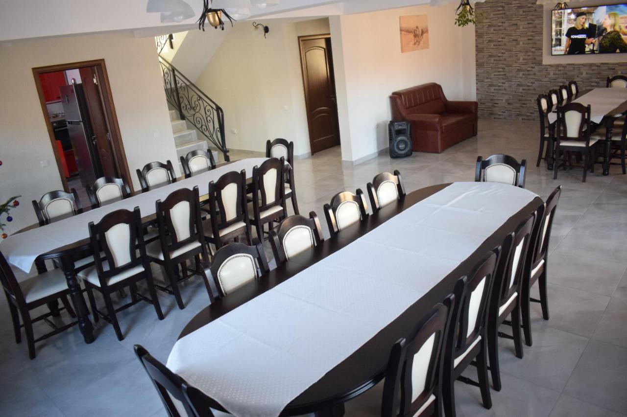 Casa Dumitru Hotell Ceraşul Exteriör bild