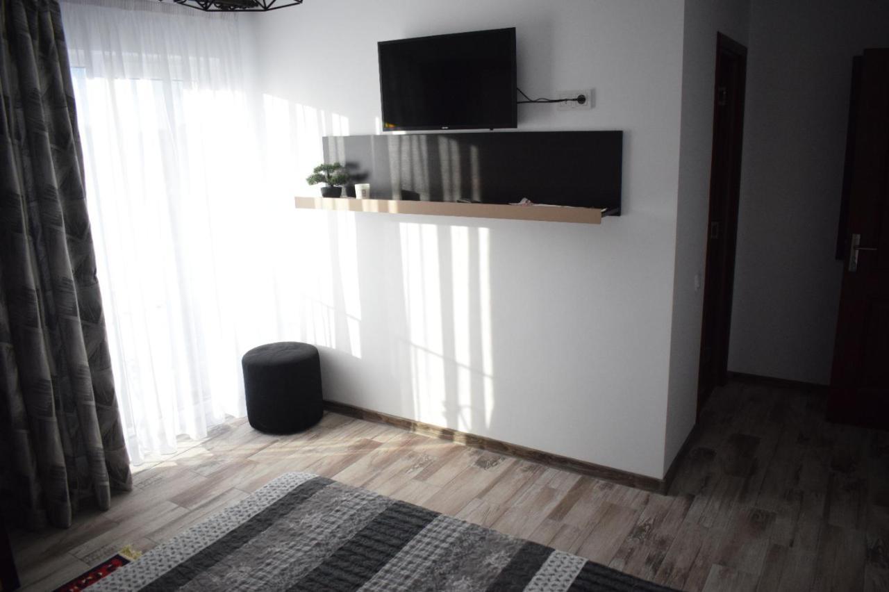 Casa Dumitru Hotell Ceraşul Exteriör bild